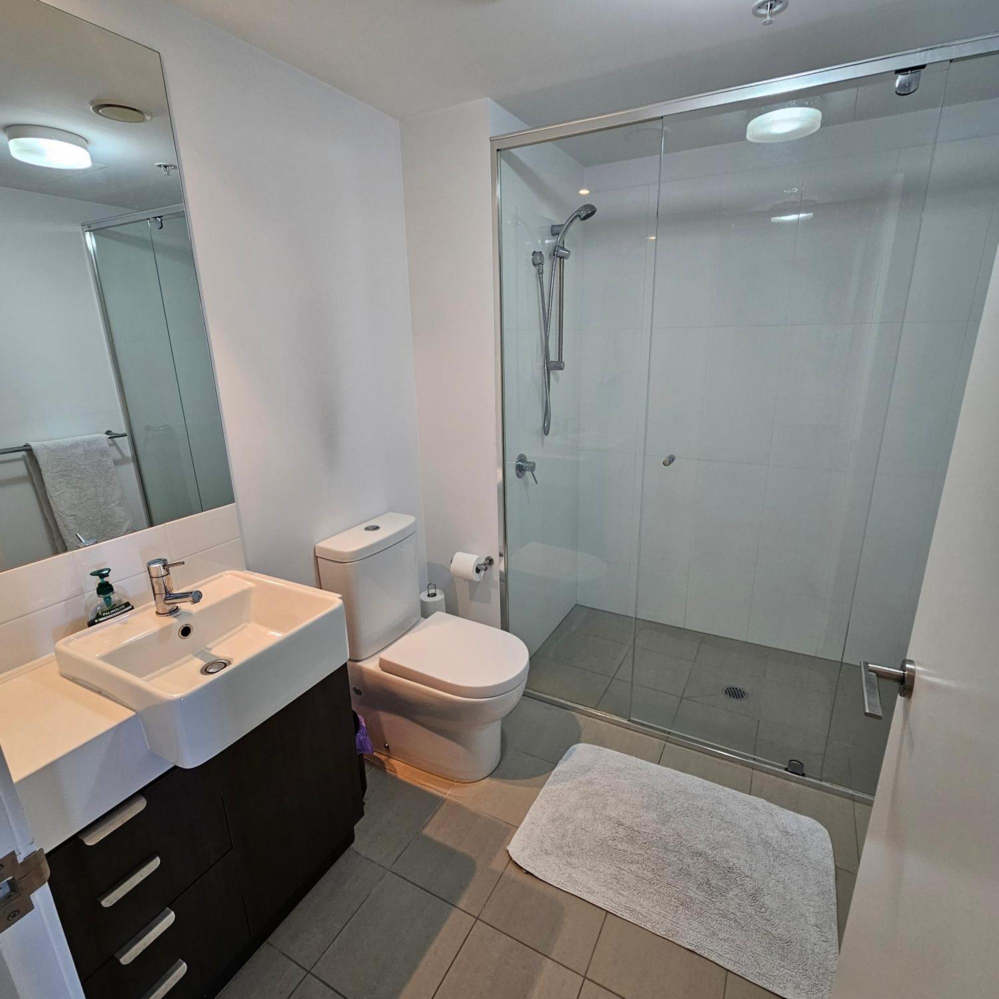 Private Bedroom & Bathroom In Shared Inner Brisbane Apartment Ngoại thất bức ảnh